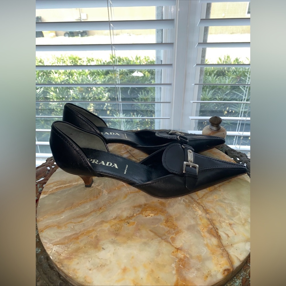 Vintage Prada Black Leather Pointed-Toe D'Orsay Flats Sz 36 - Picture 3 of 6